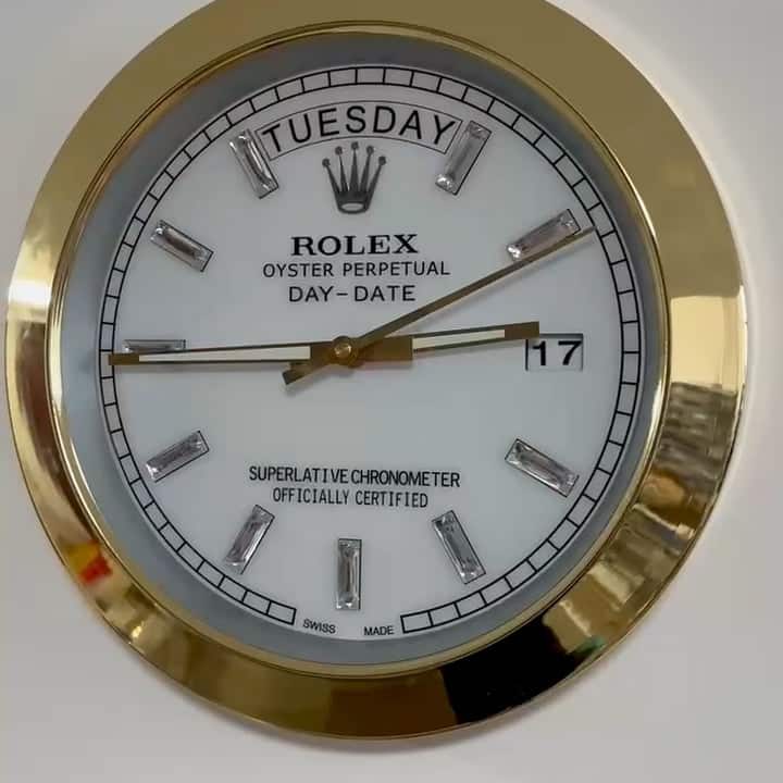 DAY DATE – GOLD – WHITE EDITION 35 CM DELUXE METAL WALL CLOCK