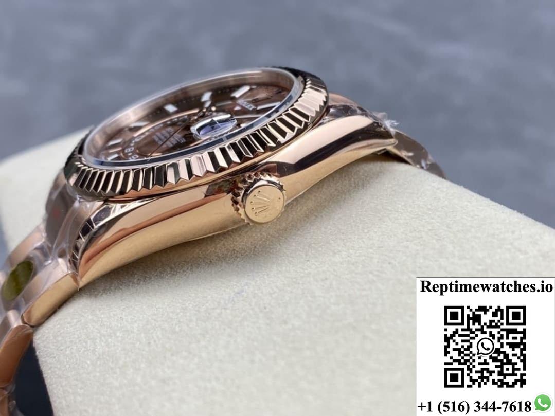 Rolex Sky-Dweller m326935-0006 Noob Factory month display