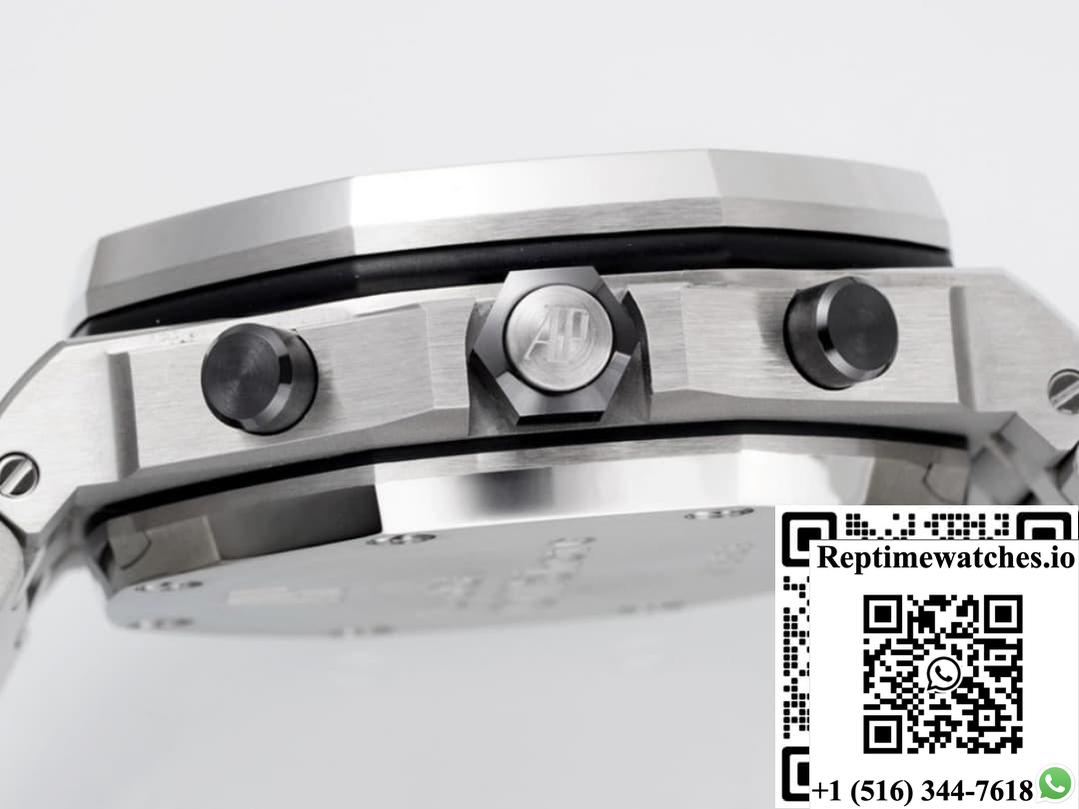 Audemars Piguet Royal Oak Offshore 25721ST.OO.1000ST.07 APF Factory Date Display