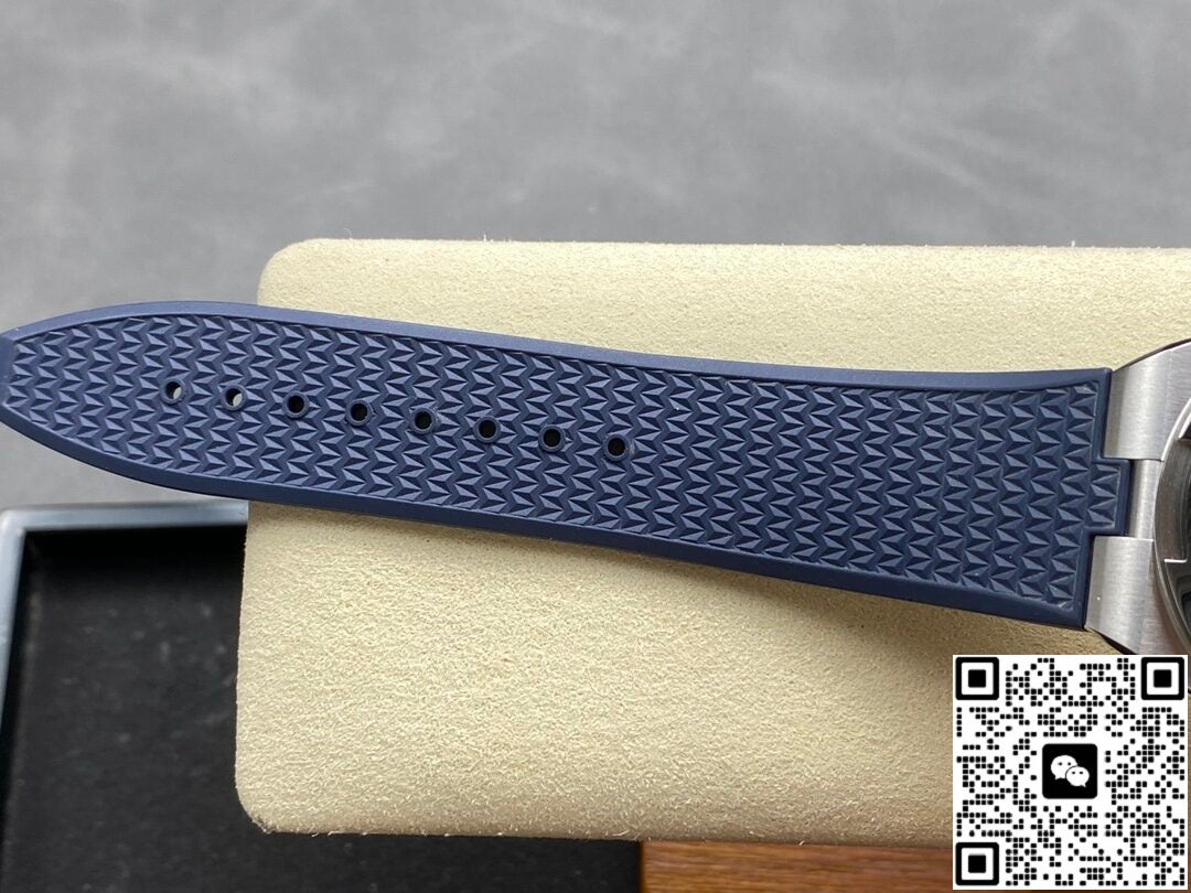 Vacheron Constantin Overseasseries 4500V PPF Factory Blue Rubber Strap Blue dial