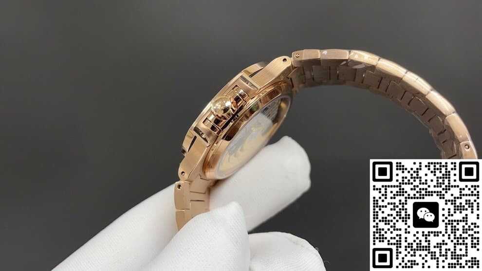 Patek Philippe Nautilus 7118/1300R-001 GR Factory Rose Gold