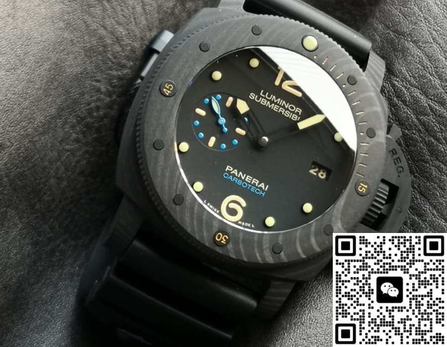 Panerai Submersible PAM00616 VS Factory Titanium