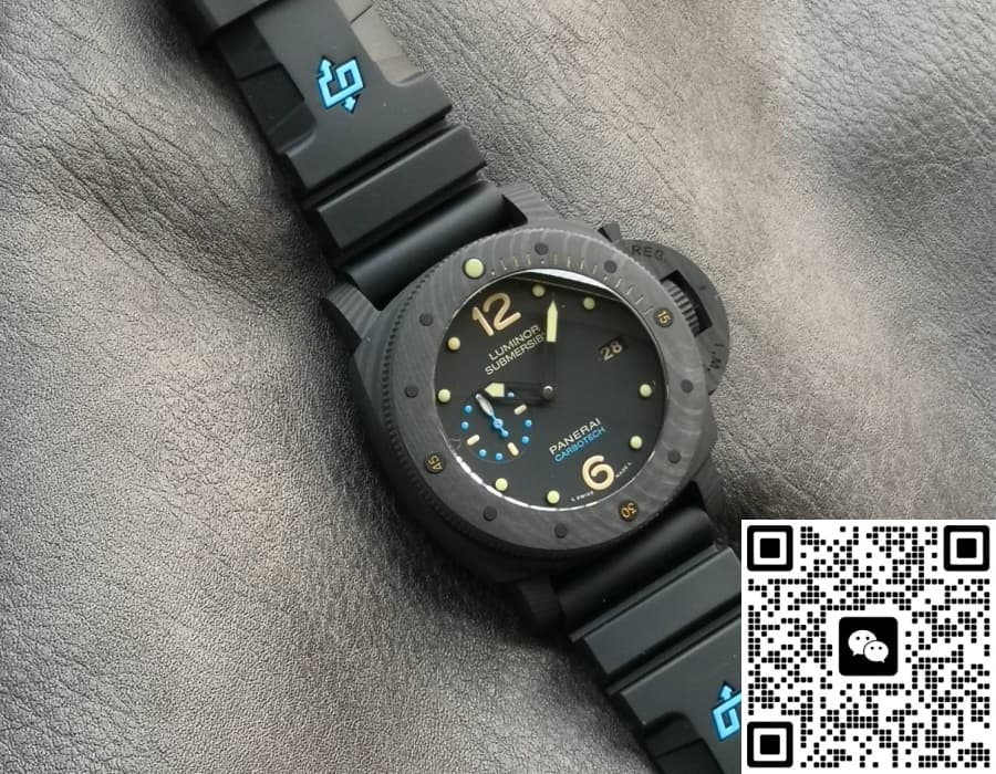 Panerai Submersible PAM00616 VS Factory Titanium