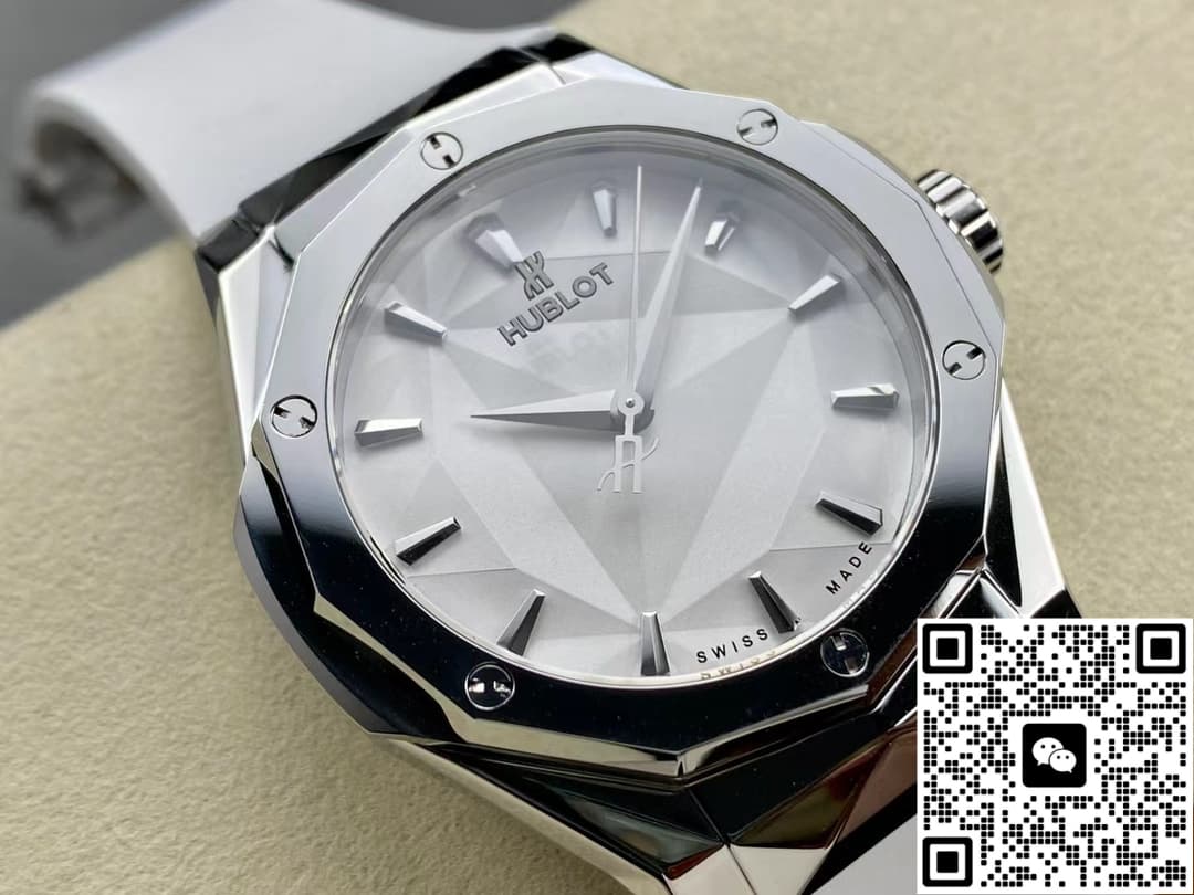 Hublot Classic Fusion 550.NS.2200.RW.ORL20 HB Factory White Dial