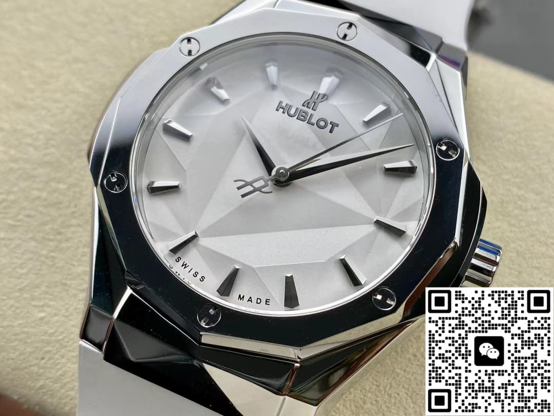 Hublot Classic Fusion 550.NS.2200.RW.ORL20 HB Factory White Dial
