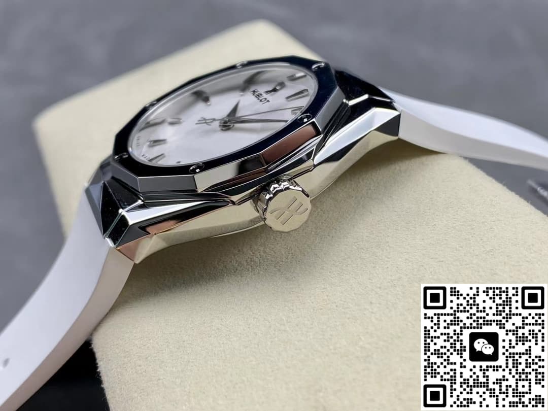 Hublot Classic Fusion 550.NS.2200.RW.ORL20 HB Factory White Dial