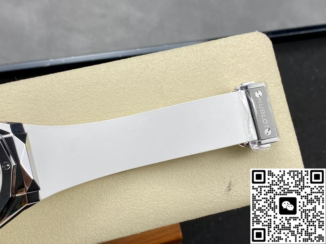 Hublot Classic Fusion 550.NS.2200.RW.ORL20 HB Factory White Dial
