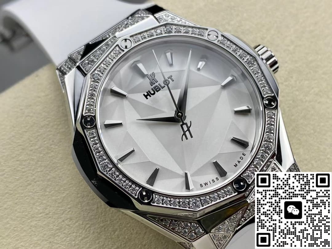 Hublot Classic Fusion 550.NS.2200.RW.1804.ORL20 HB Factory White Strap