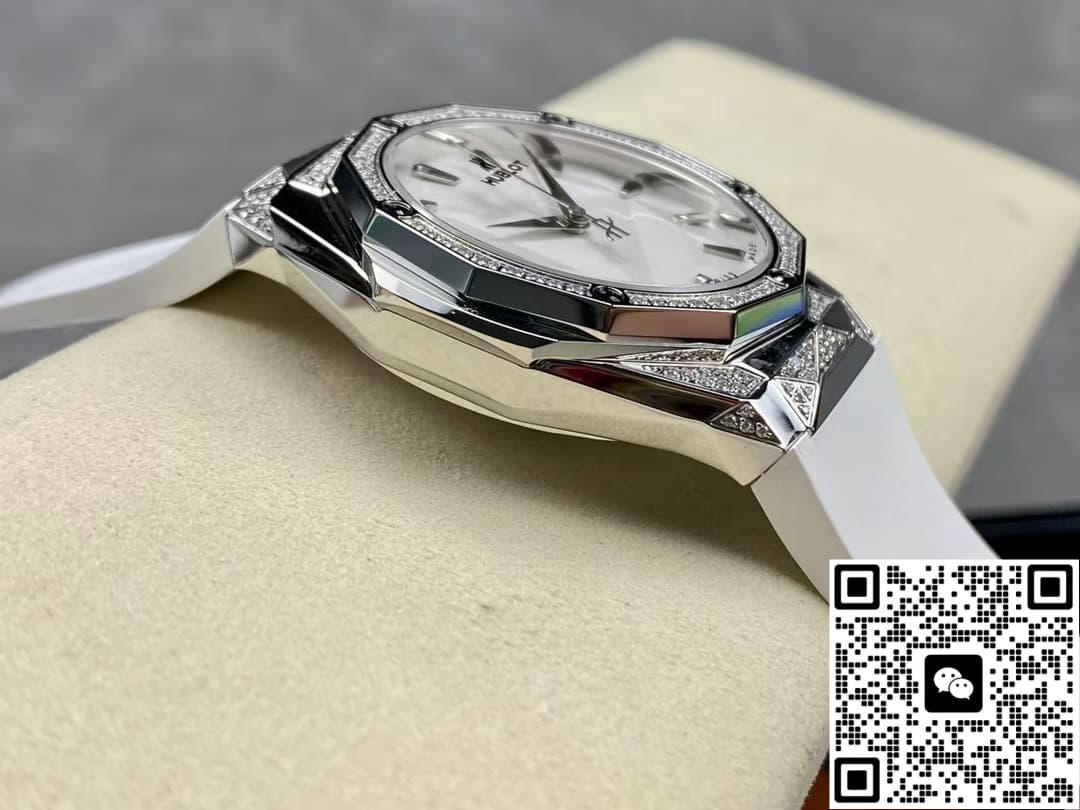Hublot Classic Fusion 550.NS.2200.RW.1804.ORL20 HB Factory White Strap