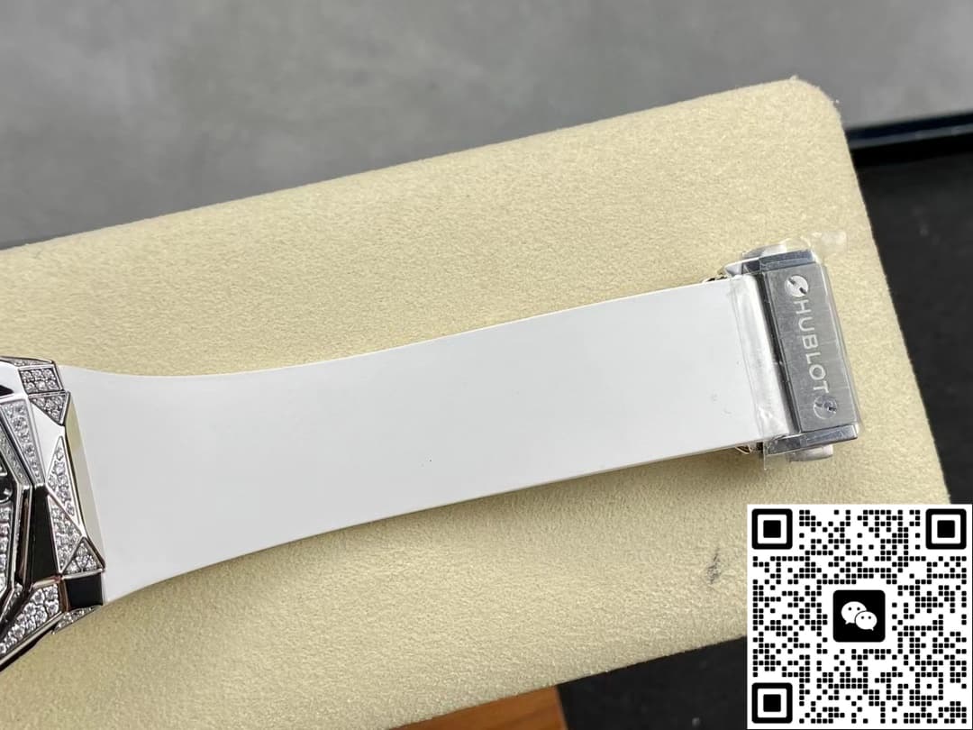 Hublot Classic Fusion 550.NS.2200.RW.1804.ORL20 HB Factory White Strap