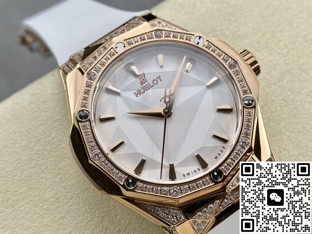 Hublot Classic Fusion 550.OS.2200.RW.1804.ORL20 HB Factory Rubber Strap