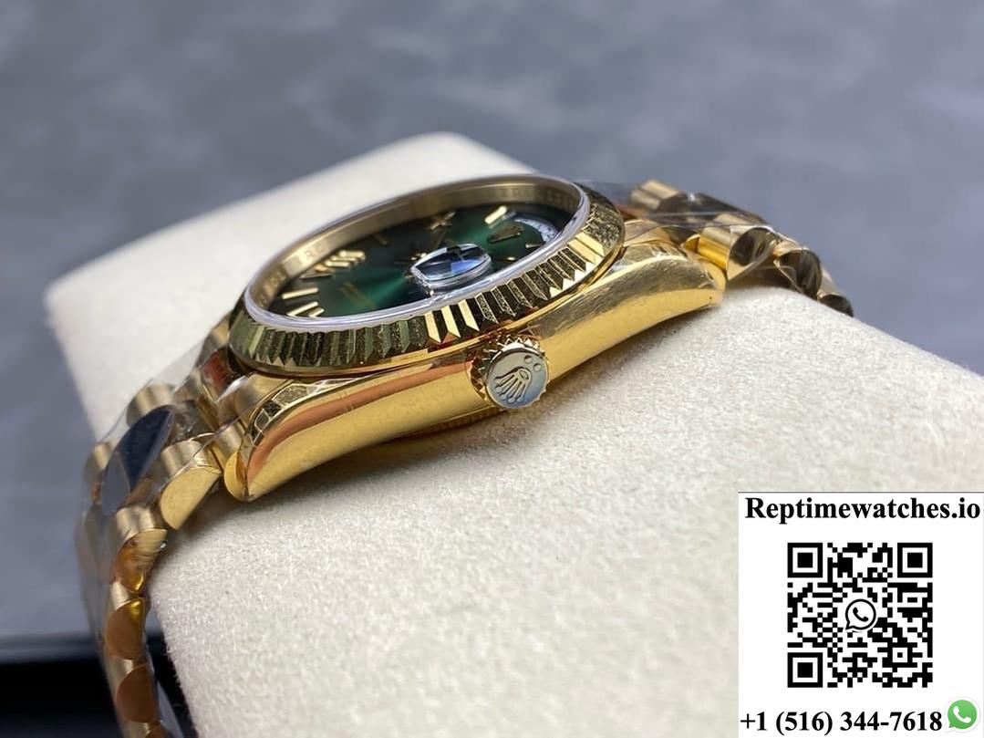 Rolex Day-Date model M228238-0069 8+ Factory Large Calendar