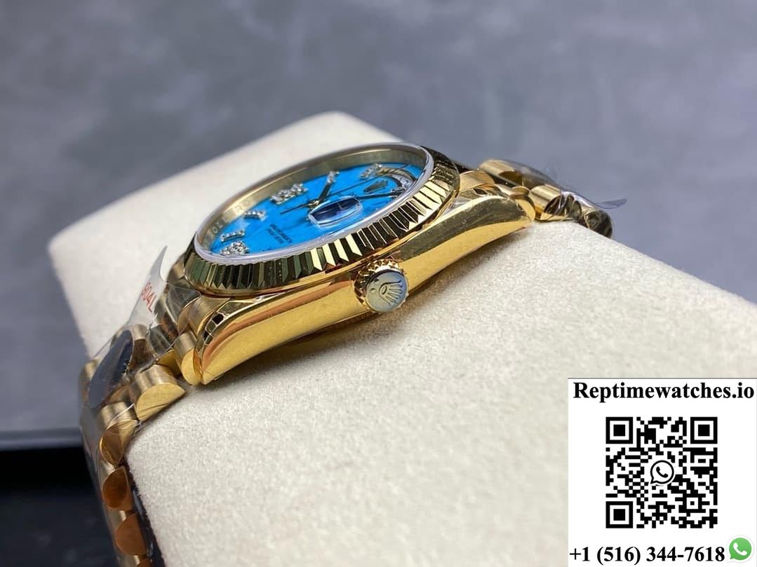 Rolex Day-Date model m128238-0071 8+ Factory date display