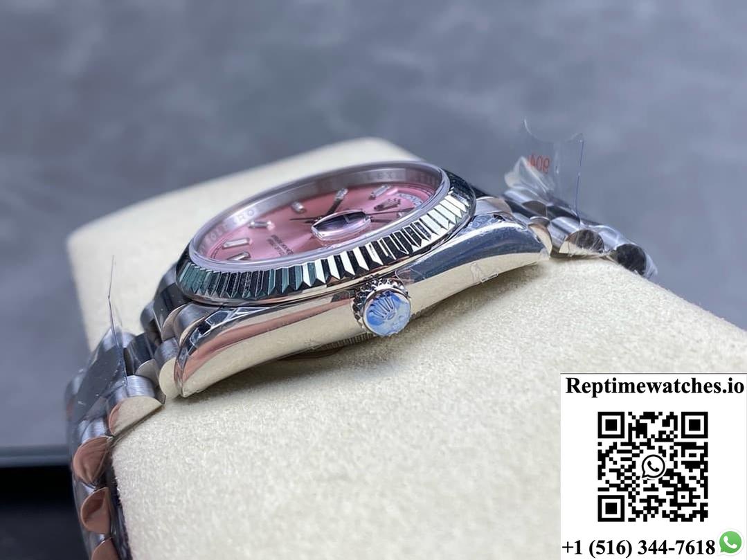 Rolex Day-Date m128239-0071 8+ Factory week display