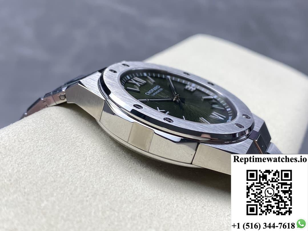 Chopard Snow Mountain Pride Wing 298600-3014 Gh Factory Back See-Through Case-Rep Time Watches