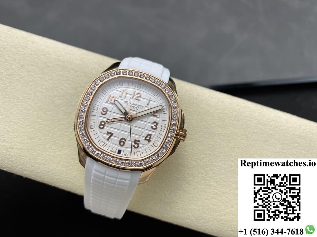 Patek Philippe AQUANAUT 5267-200R-001 GR Factory Dual Time Zone