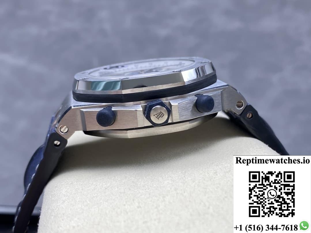 Audemars Piguet Royal Oak Offshore 26170ST.OO.D305CR.01 TK Factory Date Display