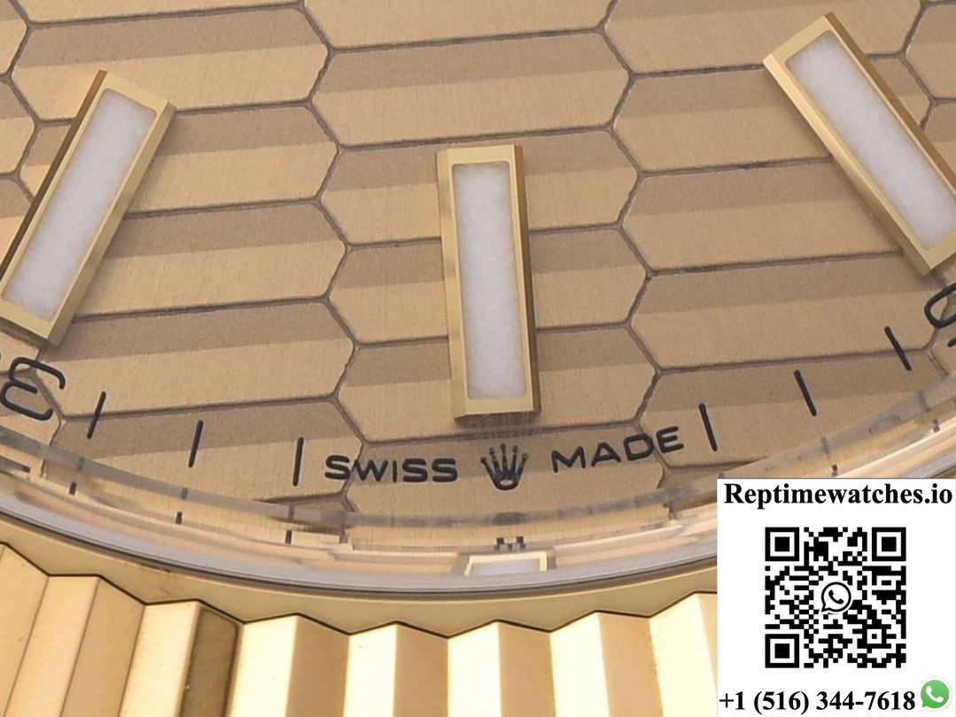 Rolex Datejust M126333-0022 Clean Factory Gold color Dial