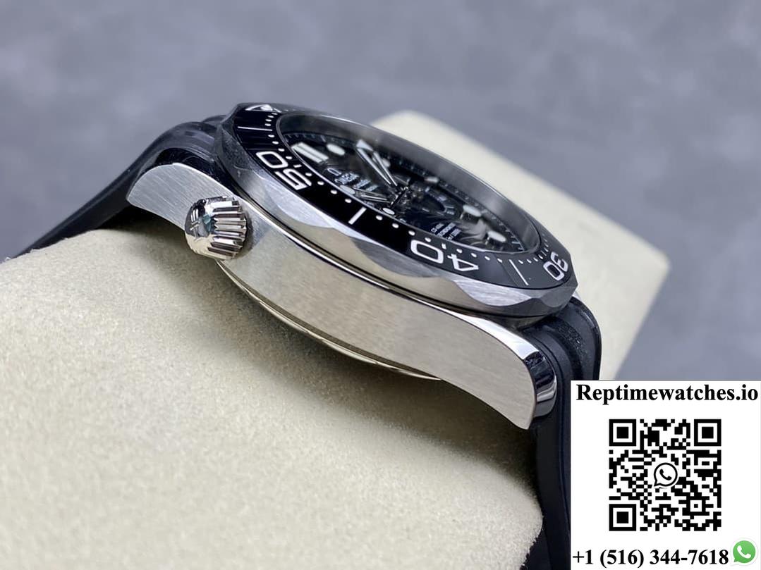 Omega Seamaster 210.32.44.51.01.001 N1 factory rubber strap