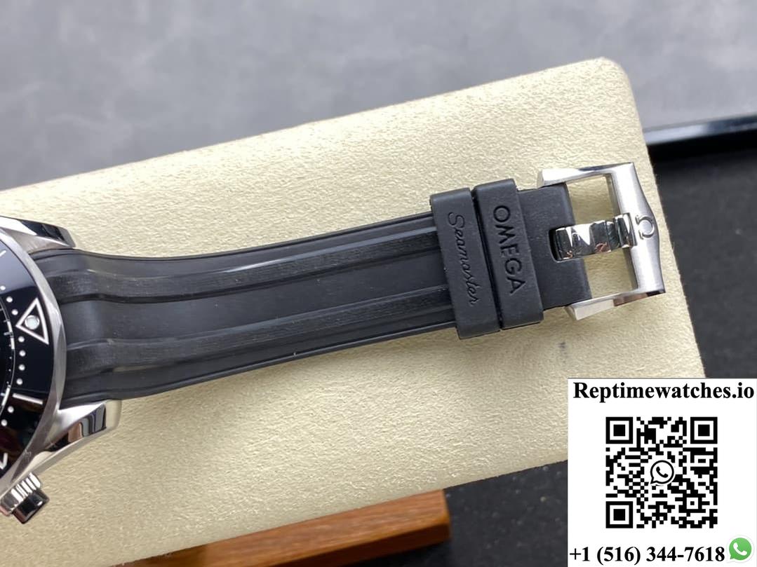 Omega Seamaster 210.32.44.51.01.001 N1 factory rubber strap