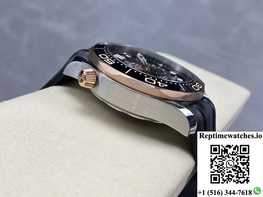 Omega Seamaster 210.22.44.51.01.001 N1 factory date display