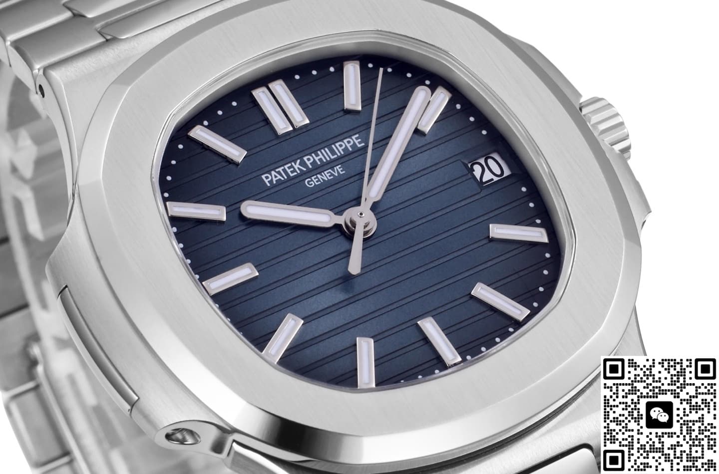 Patek Philippe Nautilus 5711-1P BB Factory Date Display