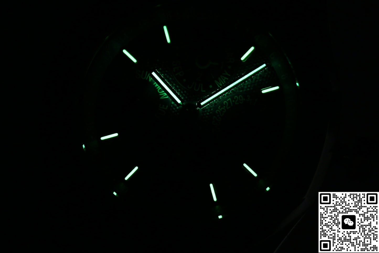 Audemars Piguet Royal Oak 26574BC.OO.1220BC.02 BBS Factory Date Display