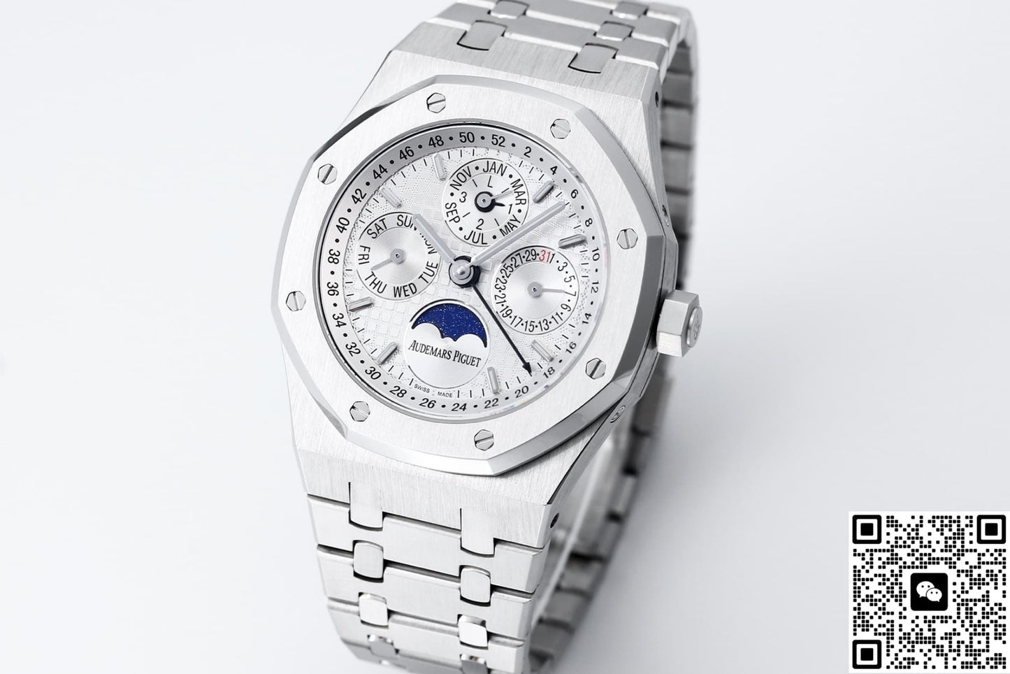 Audemars Piguet Royal Oak 26574ST.OO.1220ST.001 BBS Factory Week Display