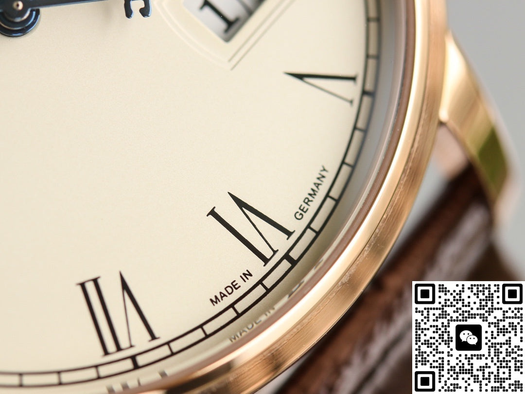 Glashutte Senator 100-04-32-15-01 V9 Factory Large Calendar